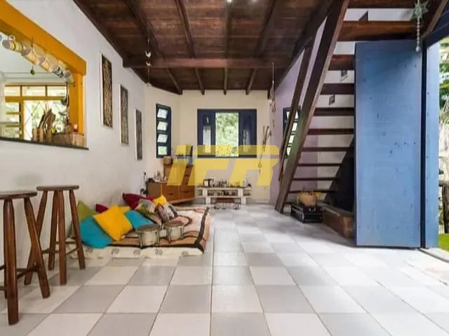 Casa com 1000m² 7 quartos e 2 banheiros, à venda, no bairro Corcovado em Ubatuba
