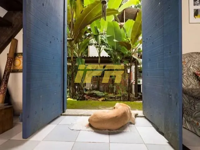 Casa com 1000m² 7 quartos e 2 banheiros, à venda, no bairro Corcovado em Ubatuba