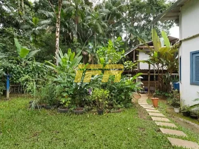 Casa com 1000m² 7 quartos e 2 banheiros, à venda, no bairro Corcovado em Ubatuba