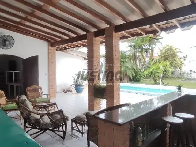 Casa com 625m² 3 quartos e 1 banheiro, à venda, no bairro Suarão em Itanhaém