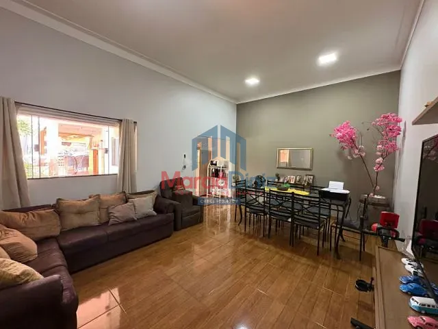 Casa com 245m² 2 quartos e 2 banheiros, à venda, no bairro Doutor Joaquim De Paula Ribeiro em Ituverava