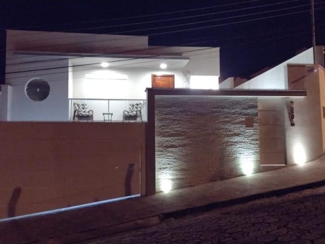 Foto do Casa - Casa à venda 3 Quartos, 1 Suite, 6 Vagas, 300M², Medicina, Itajubá - MG | MOHALLEM e LOPES CORRETAGEM E ADMINISTRACAO DE IMOVEIS LTDA