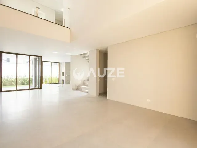 Casa com 290m² 4 quartos e 4 banheiros, à venda, no bairro São Braz em Curitiba