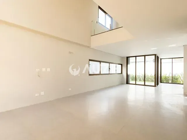 Casa com 290m² 4 quartos e 4 banheiros, à venda, no bairro São Braz em Curitiba