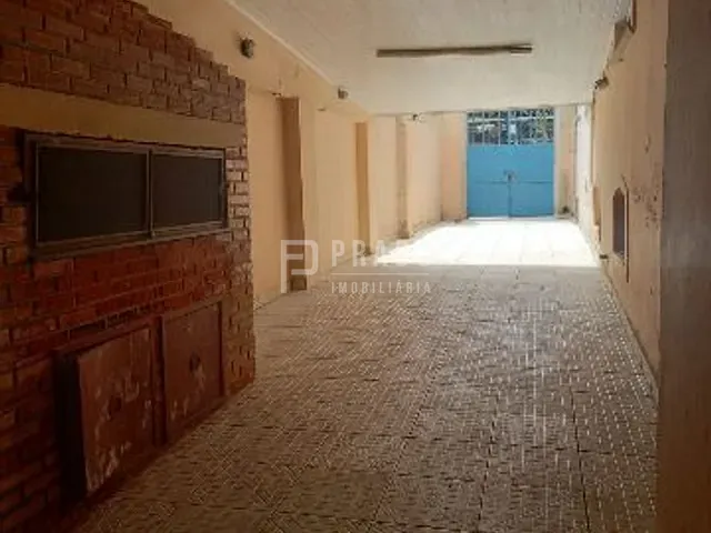 Casa com 584m², à venda, no bairro Centro em Pelotas