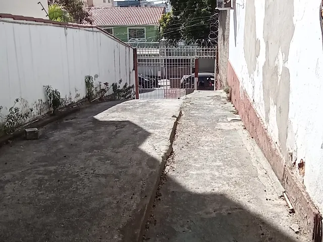 Casa com 360m² 3 quartos e 2 banheiros, à venda, no bairro Jardim América em Belo Horizonte