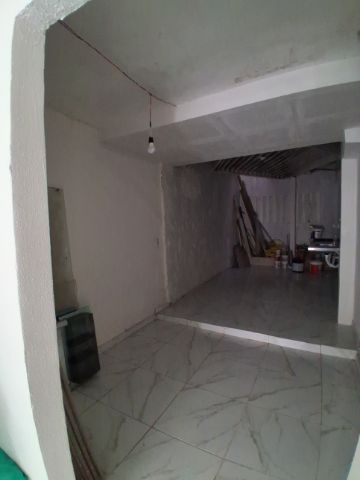 Casa à venda ou para alugar, no bairro São Luís I em Arapiraca
