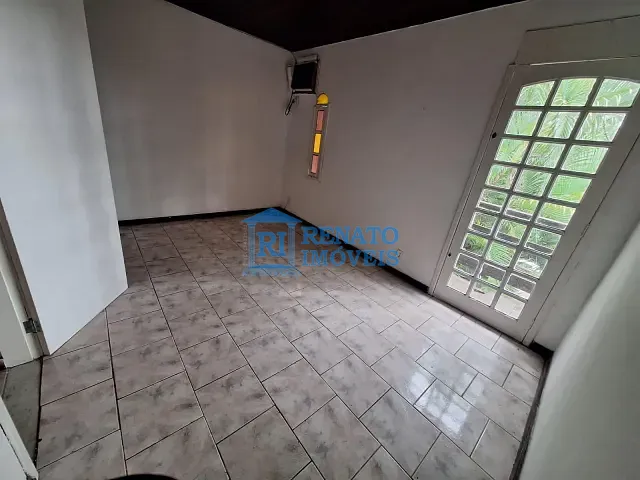 Casa 2 quartos e 1 banheiro, para alugar, no bairro Araçatiba em Maricá