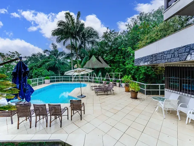 Casa com 3300m² 4 quartos e 4 banheiros, à venda, no bairro Garcia em Blumenau