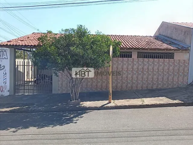 Casa com 140m² 3 quartos e 1 banheiro, à venda, no bairro Jardim Vitória em Bauru