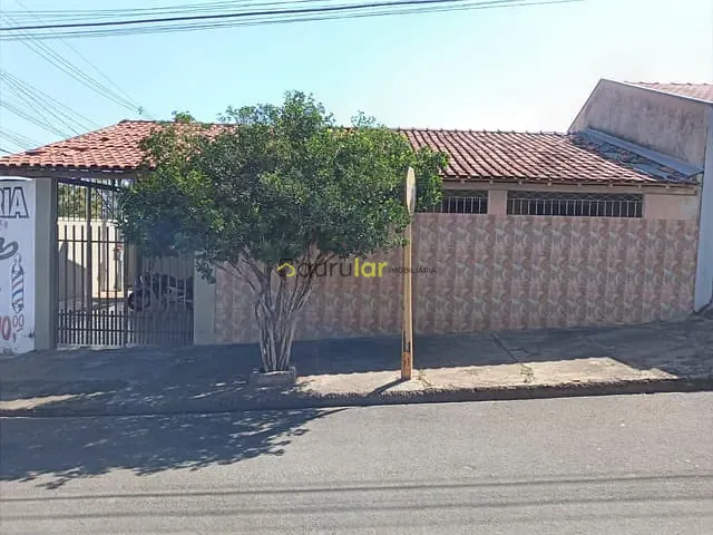 Casa com 140m² 3 quartos e 1 banheiro, à venda, no bairro Jardim Vitória em Bauru
