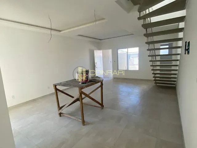 Casa com 133m² 3 quartos e 2 banheiros, à venda, no bairro Pereque em Porto Belo