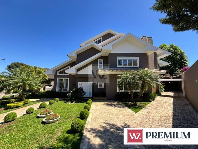 Casa com 880m² 3 quartos e 5 banheiros, à venda, no bairro Orfãs em Ponta Grossa