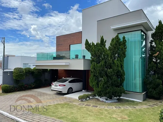 Casa com 435m², à venda, no bairro Village Nobre em Ipatinga