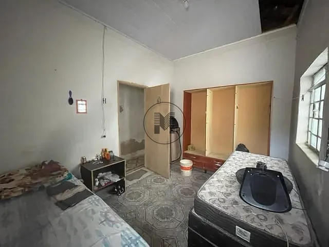 Casa com 250m² 3 quartos e 1 banheiro, à venda, no bairro Centro em Aparecida