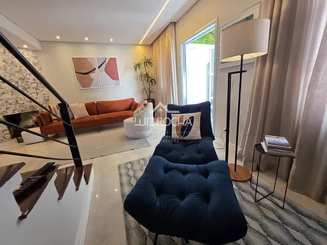 Casa com 265m² 3 quartos e 2 banheiros, à venda, no bairro Jardim Rebelato em Cotia