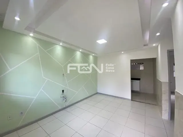 Casa com 52m² 2 quartos e 1 banheiro, para alugar, no bairro Centro em Camaçari