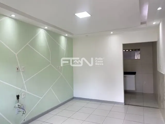 Casa com 52m² 2 quartos e 1 banheiro, para alugar, no bairro Centro em Camaçari
