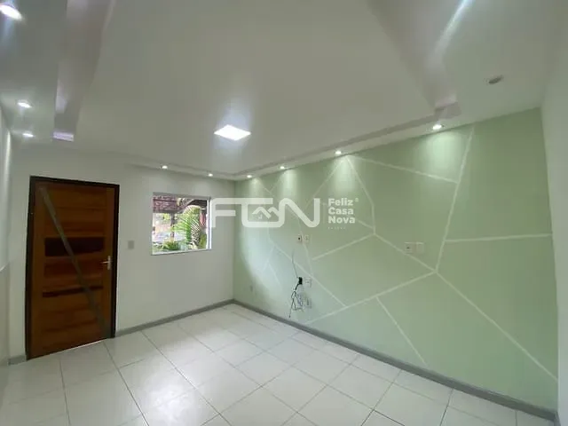 Casa com 52m² 2 quartos e 1 banheiro, para alugar, no bairro Centro em Camaçari