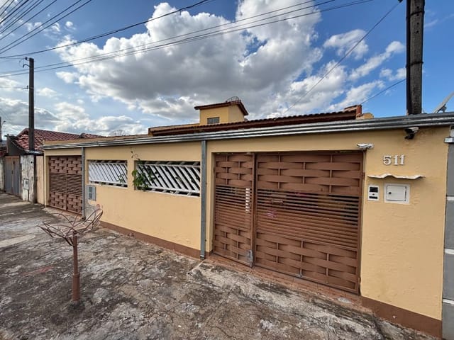 Casa com 260m² 3 quartos e 2 banheiros, à venda, no bairro Jardim Palmira em Tatuí