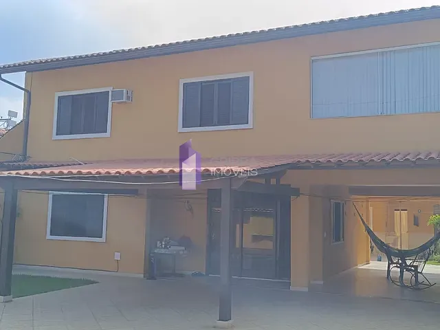 Casa 3 quartos e 3 banheiros, à venda, no bairro Piratininga em Niterói