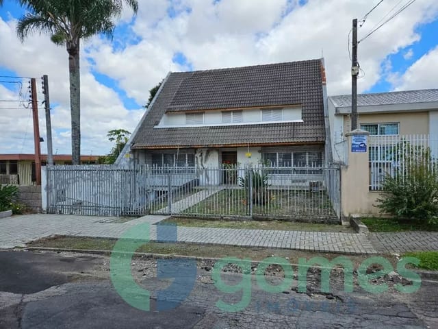 Casa com 360m² 5 quartos e 6 banheiros, à venda, no bairro Uberaba em Curitiba