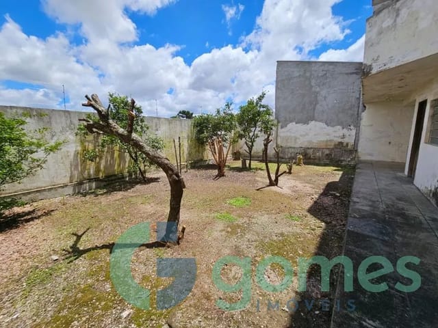 Casa com 360m² 5 quartos e 6 banheiros, à venda, no bairro Uberaba em Curitiba