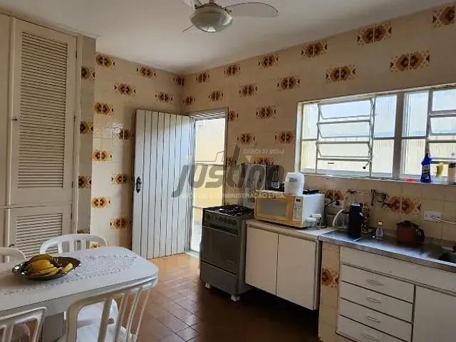 Casa com 300m² 5 quartos e 2 banheiros, à venda, no bairro Jardim Itanhaém em Itanhaém