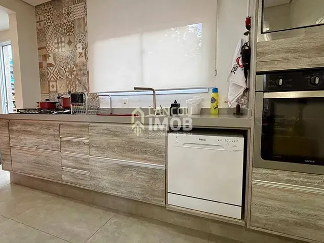 Casa 3 quartos e 2 banheiros, à venda, no bairro Engordadouro em Jundiaí