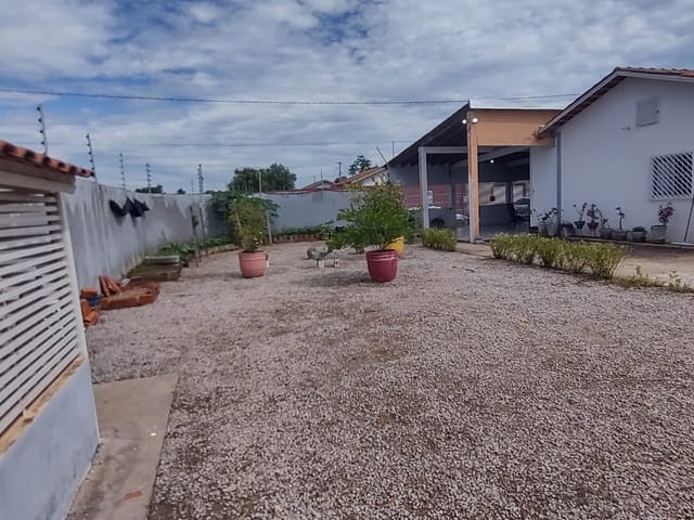 Foto do Casa - Casa à venda, Residencial Santa Terezinha, Cuiabá, MT, Casa de esquina com terreno amplo, 2 Quartos, sendo 1 suíte | Lyah Jaudy Imóveis