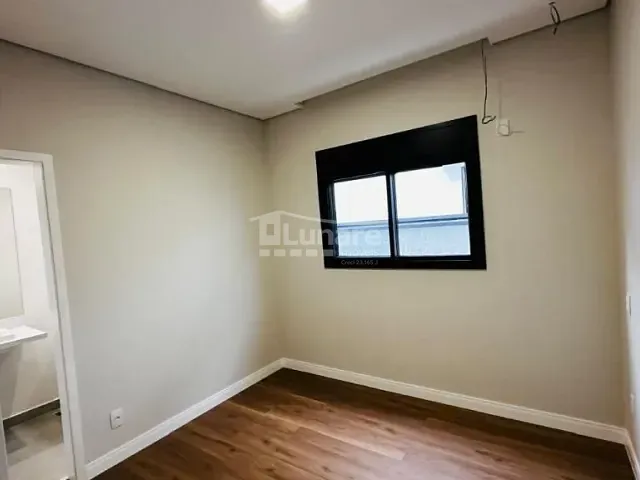 Casa com 307m² 3 quartos e 3 banheiros, à venda, no bairro Botujuru em Mogi das Cruzes
