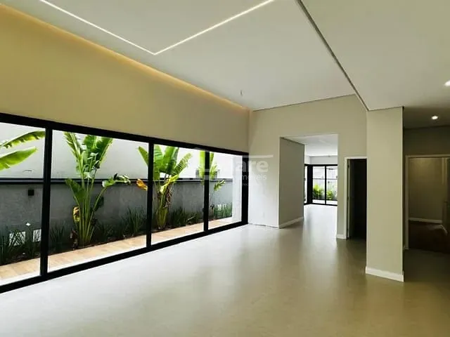 Casa com 307m² 3 quartos e 3 banheiros, à venda, no bairro Botujuru em Mogi das Cruzes
