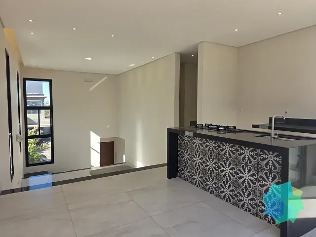 Casa com 300m² 3 quartos e 3 banheiros, à venda, no bairro Residencial Central Parque em Salto