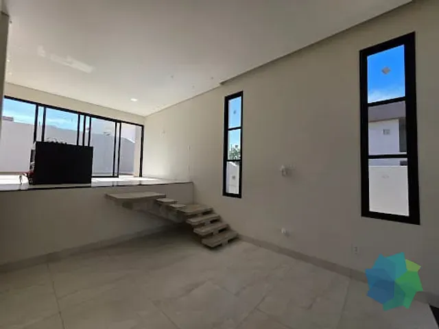 Casa com 300m² 3 quartos e 3 banheiros, à venda, no bairro Residencial Central Parque em Salto
