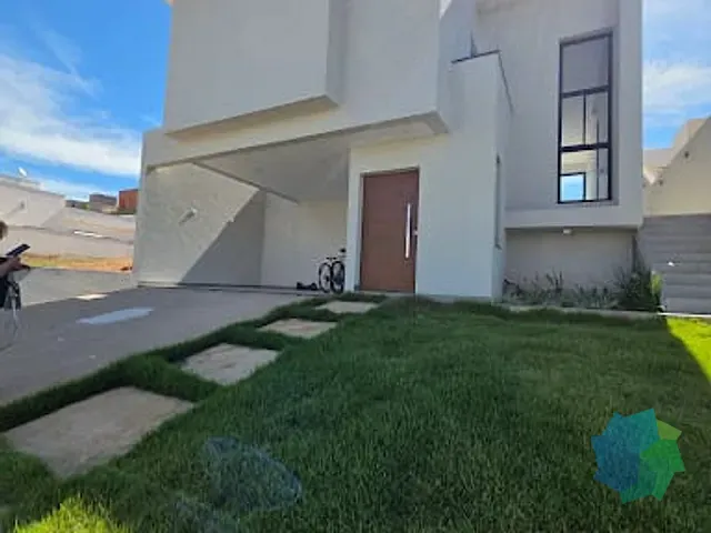 Casa com 300m² 3 quartos e 3 banheiros, à venda, no bairro Residencial Central Parque em Salto