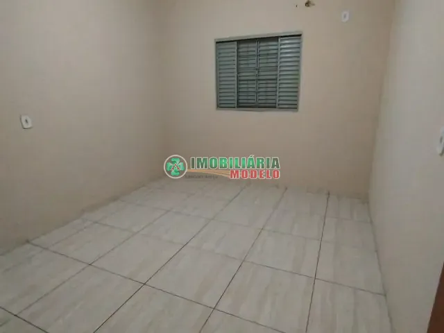 Casa 3 quartos e 1 banheiro, à venda, no bairro Flamboyant II em Canarana