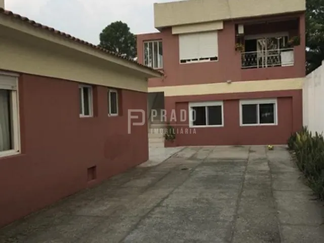 Casa 6 quartos e 3 banheiros, à venda, no bairro Laranjal em Pelotas
