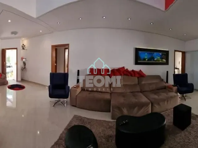 Casa com 255m² 3 quartos e 1 banheiro, à venda, no bairro Campos do Conde 1 em Taubaté
