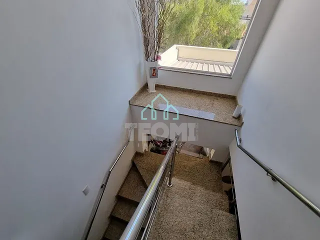 Casa com 255m² 3 quartos e 1 banheiro, à venda, no bairro Campos do Conde 1 em Taubaté