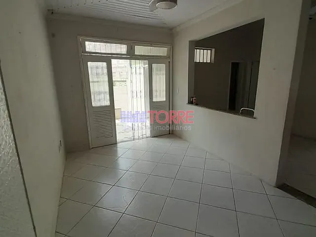 Casa para alugar, no bairro Centro em Ilhéus
