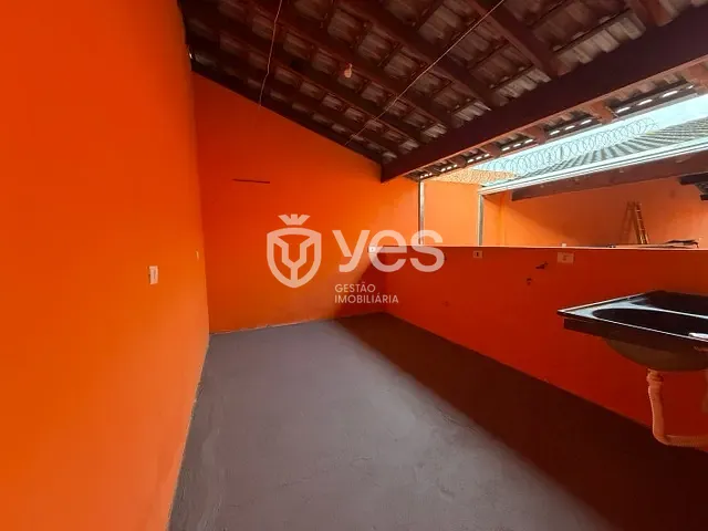 Casa 3 quartos e 2 banheiros, para alugar, no bairro Loteamento Jardim América em Araxá