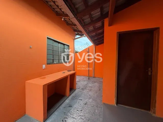 Casa 3 quartos e 2 banheiros, para alugar, no bairro Loteamento Jardim América em Araxá
