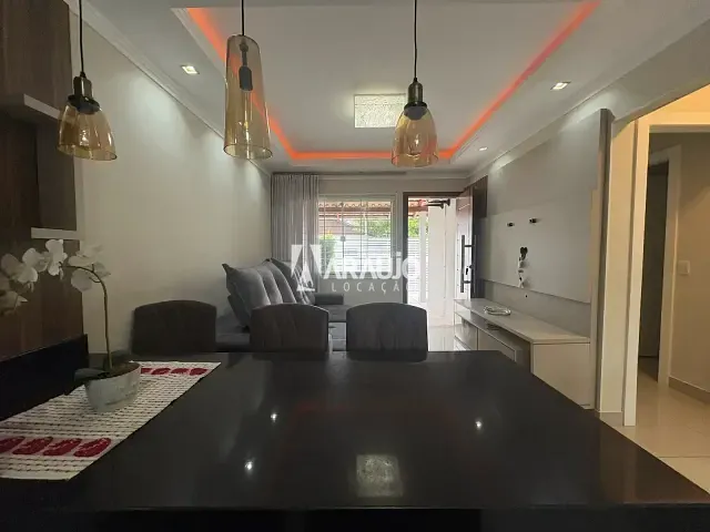 Casa com 250m² 2 quartos e 1 banheiro, para alugar, no bairro Centro em Navegantes