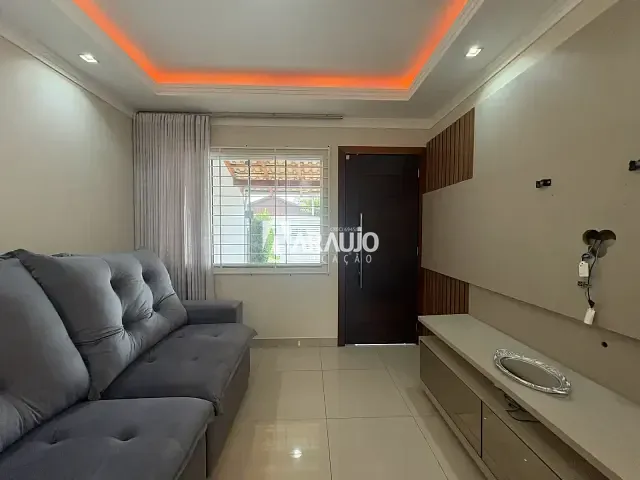 Casa com 250m² 2 quartos e 1 banheiro, para alugar, no bairro Centro em Navegantes