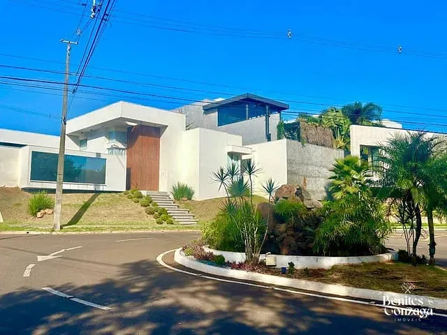Casa 4 quartos e 4 banheiros, à venda, no bairro Chácaras Aeroporto em Maringá