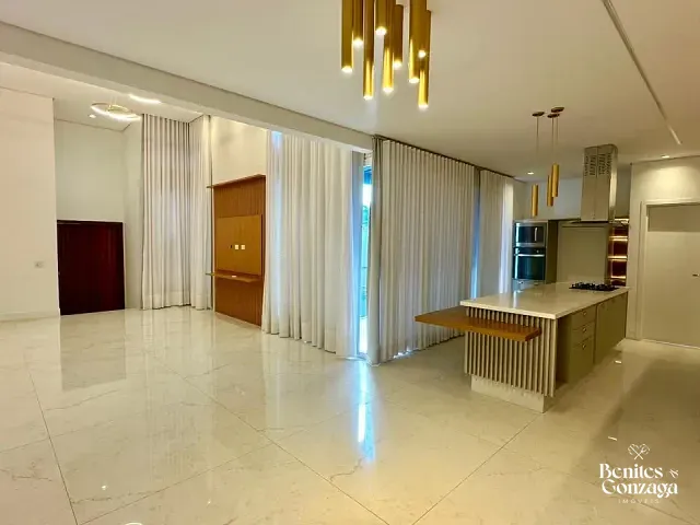 Casa 4 quartos e 4 banheiros, à venda, no bairro Chácaras Aeroporto em Maringá