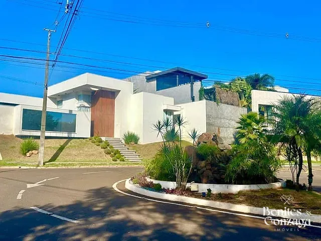 Casa 4 quartos e 4 banheiros, à venda, no bairro Chácaras Aeroporto em Maringá