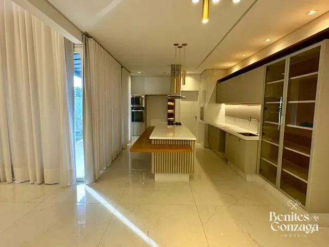 Casa 4 quartos e 4 banheiros, à venda, no bairro Chácaras Aeroporto em Maringá