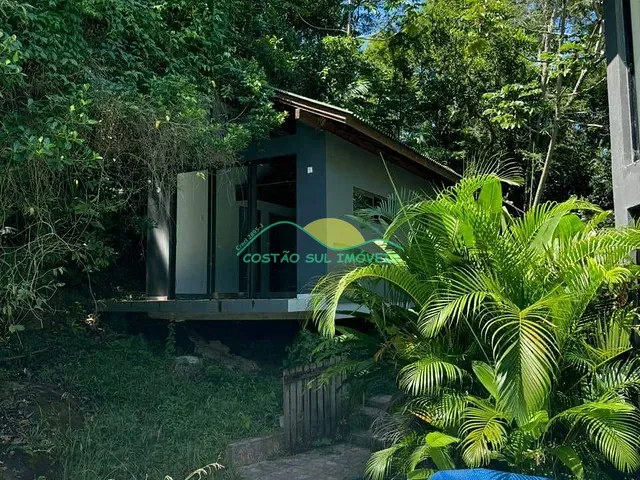 Casa com 890m² 3 quartos e 4 banheiros, para alugar, no bairro Campeche em Florianópolis