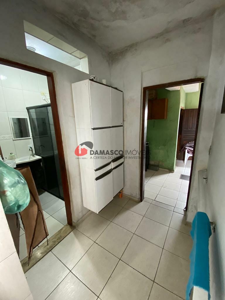 Casa à venda com 2 quartos, 170m² - Foto 11